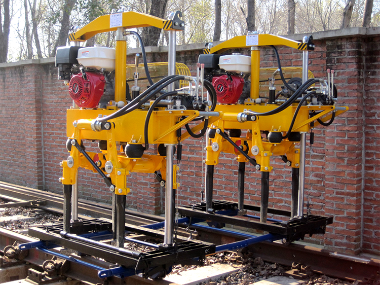 YD-22型液壓線(xian)路搗固機