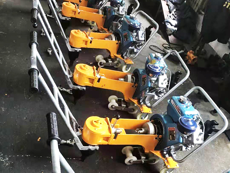 NLB-300型單頭内(nei)燃螺栓扳手 