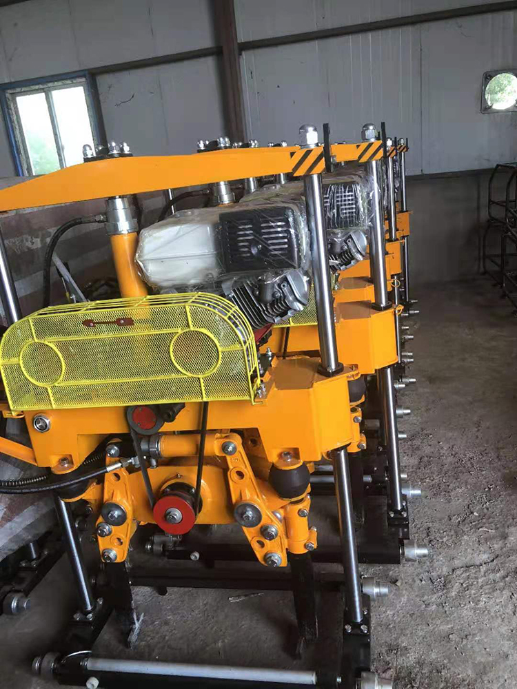 YD-22型液(yè)壓線路搗固機(ji)