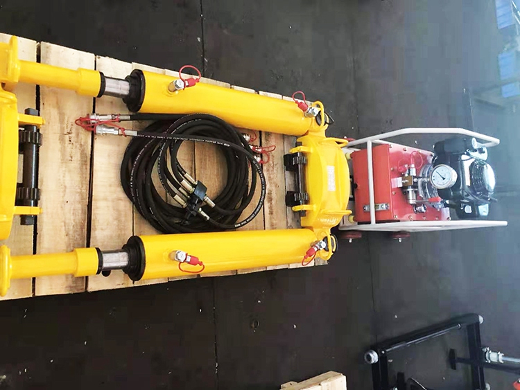 YLS-900型(xing)液壓拉伸機