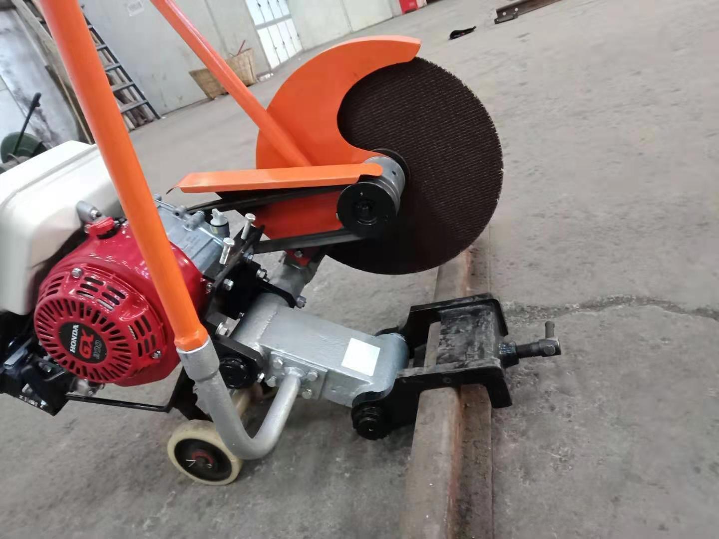 NQG-6.5II型内燃鋼軌鋸軌(gui)機